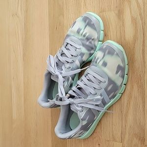 Adidas Womens Sneaker